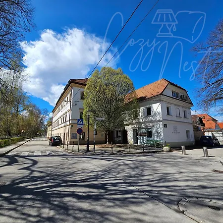 Cozy Nest Апартаменты Любляна